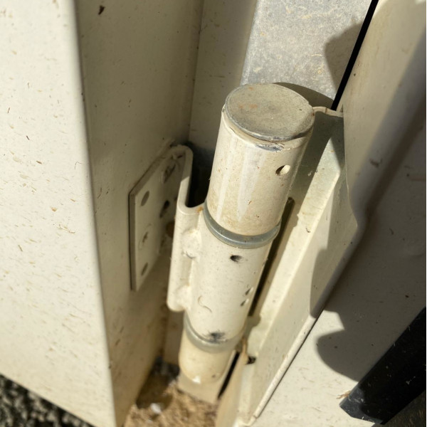 Verzogenes Flügelbandteil 