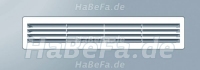 Mit Kunststoff -Lüftungsgitter 455 x 90 mm (im unteren und oberen Bereich) in der Farbe weiß oder braun,